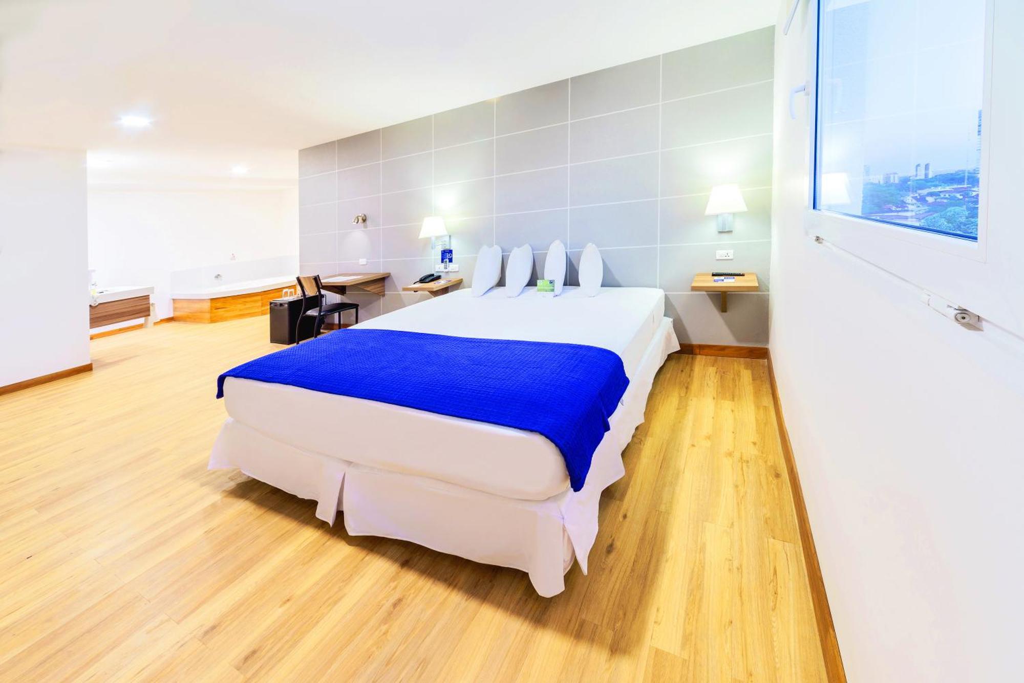 Hotel Lp Equipetrol Santa Cruz de La Sierra Zewnętrze zdjęcie